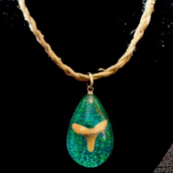 Fossil Ware Shark Tooth Rope Necklace - 18” - Picture 1 of 3